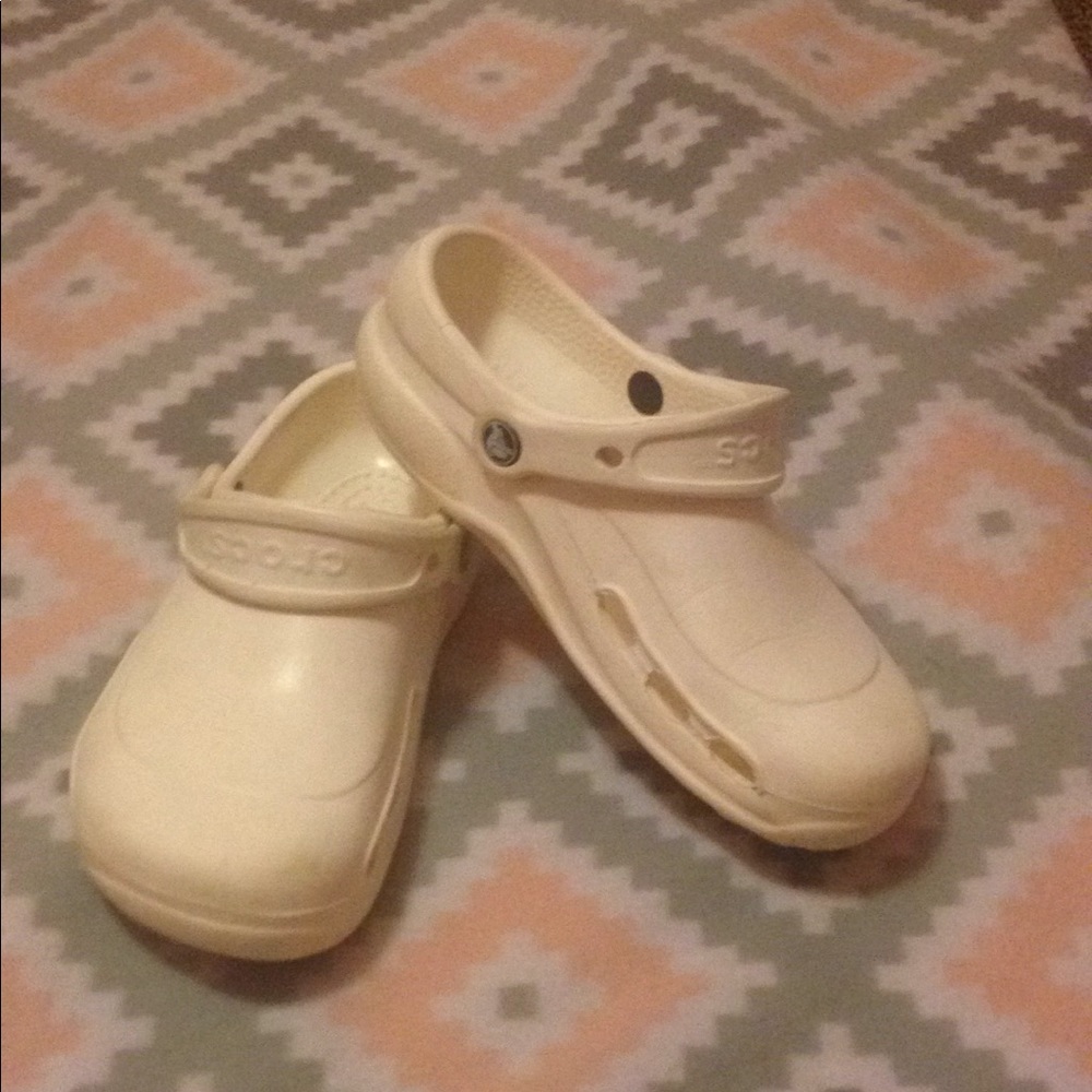 White CROCS GUC!